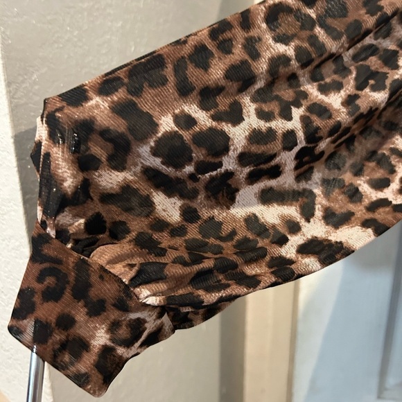 NWOT “A Love Story “ Leopard Print Knit Top - Picture 4 of 4